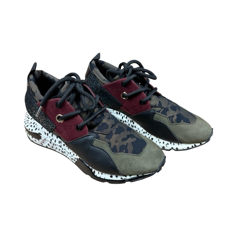 Steve Madden Cliff Chunky Platform Sneakers Like New Camo Mixed Media Women 8.5